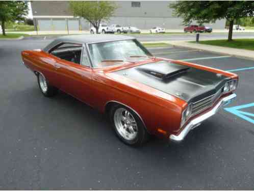 1969 Plymouth Road Runner Mid-Size
