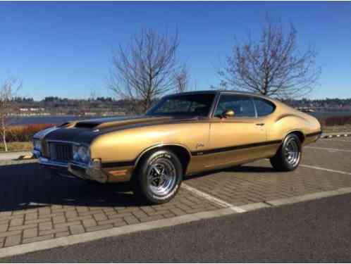 Oldsmobile Cutlass Stock (1970)