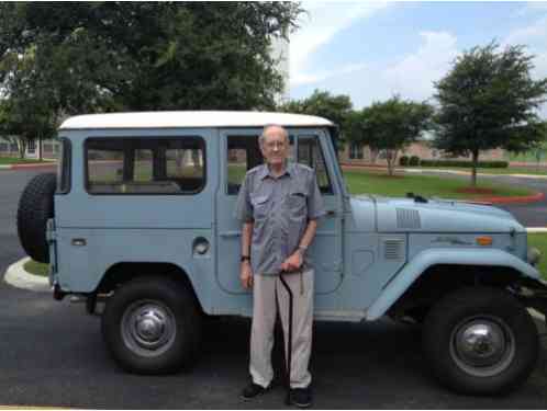 Toyota Land Cruiser FJ40 (1970)