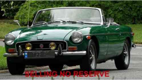 MG MGB NEW CONVERTIBLE TOP (1971)