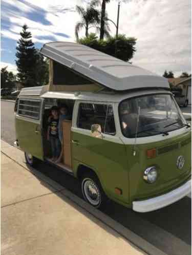 1973 Volkswagen Bus/Vanagon