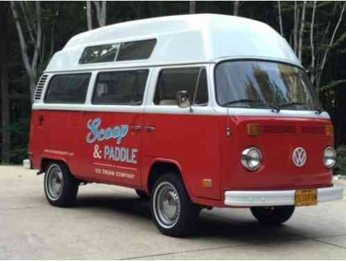 1973 Volkswagen Bus/Vanagon