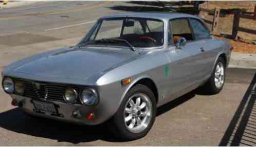 Alfa Romeo GTV 2 Door Coupe (1974)