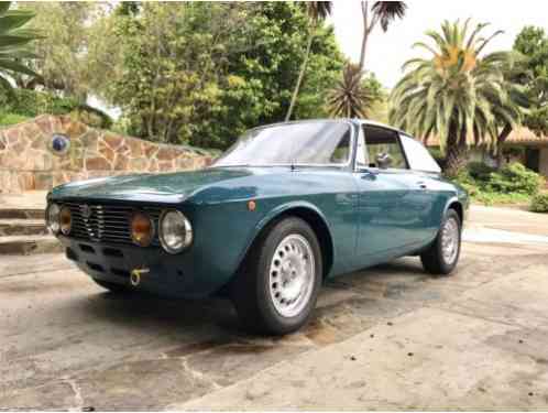 1974 Alfa Romeo GTV coupe 2-door.