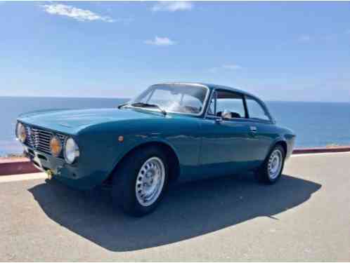 1974 Alfa Romeo GTV coupe 2-door.