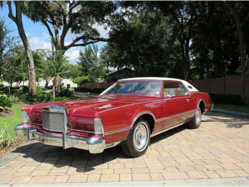 Lincoln Continental Fully loaded (1975)