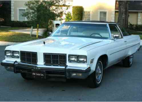 Oldsmobile Ninety-Eight REGENCY (1975)