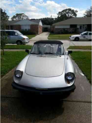 1976 Alfa Romeo Spider Convertible 2-door