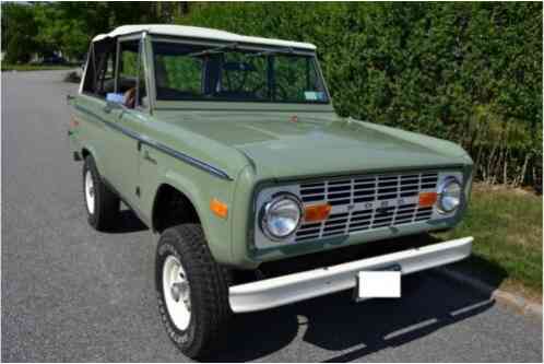 Ford Bronco -- (1976)