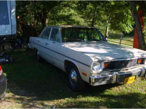 plymouth Valiant (1976)