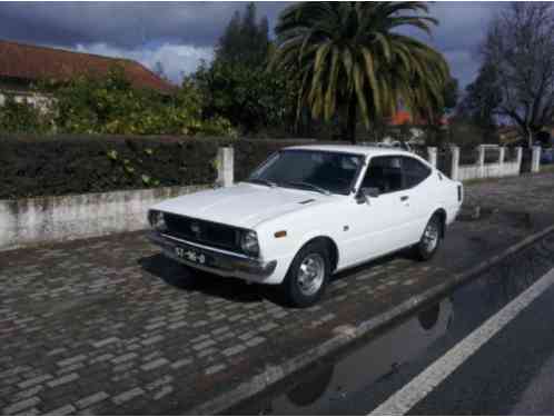 Toyota Corolla SR5 Hardtop 2 portas (1976)