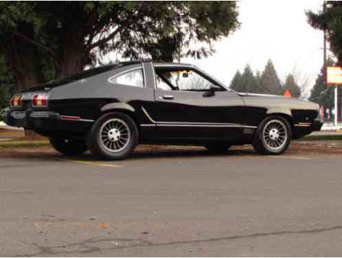 1977 Ford Mustang Mach 1