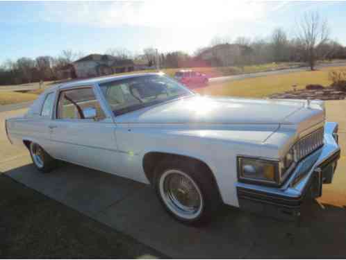 Cadillac DeVille White Leather (1978)
