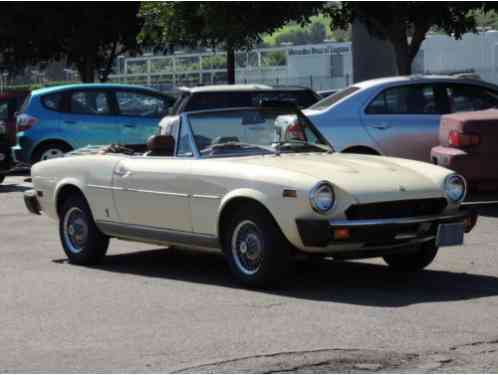 Fiat 124 Spider Convertible (1978)