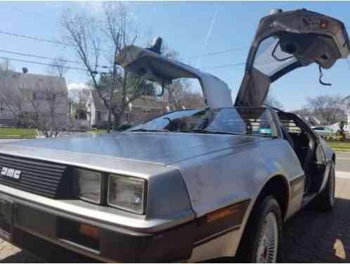 DeLorean DMC (1980)