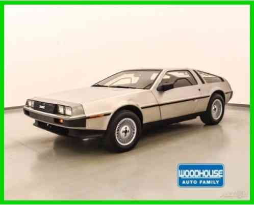 DeLorean DMC-12 (1981)