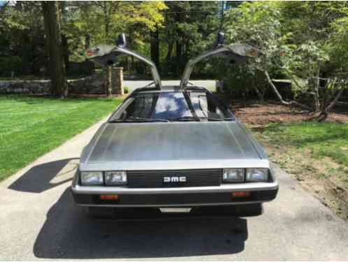 DeLorean DMC 12 (1981)