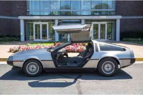 DeLorean DMC-12 (1981)