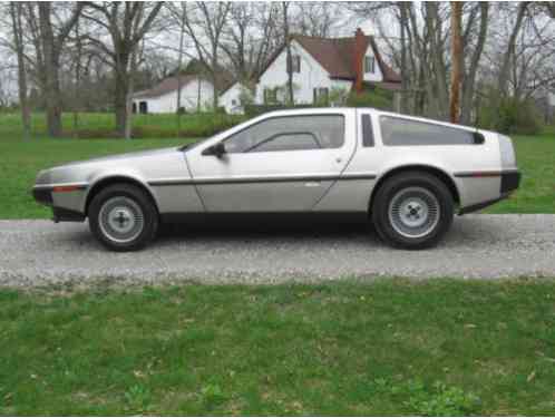 1981 DeLorean DMC-12