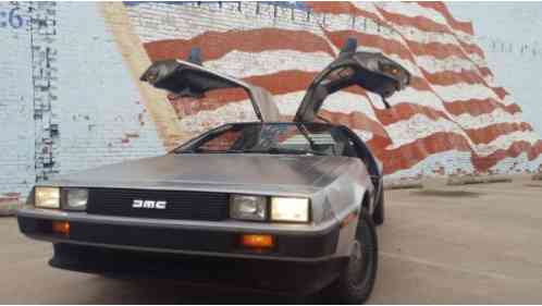 DeLorean DMC 12 Base Coupe 2-Door (1981)