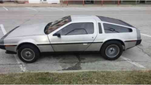 DeLorean DMC 12 Base Coupe 2-Door (1981)