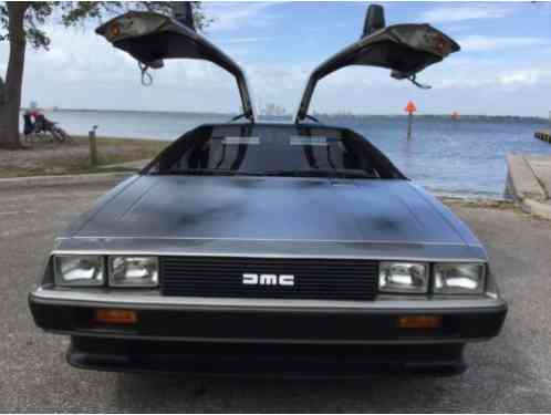 1981 DeLorean DMC 12 Base Coupe 2-Door