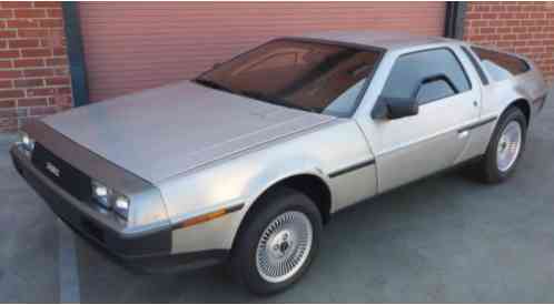 DeLorean DMC-12 Stainless (1981)