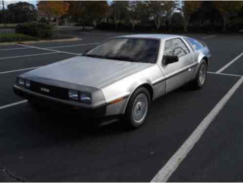 DeLorean DMC-12 (1981)