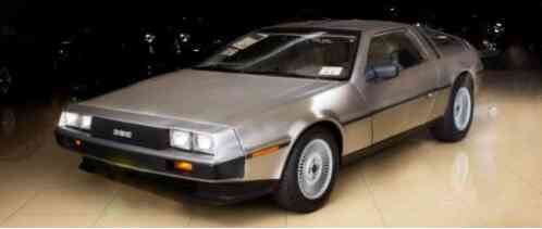 DeLorean DMC-12 (1981)