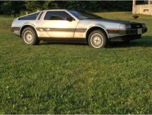 DeLorean DMC12 (1981)