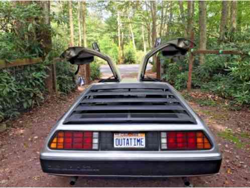 DeLorean DMC (1981)