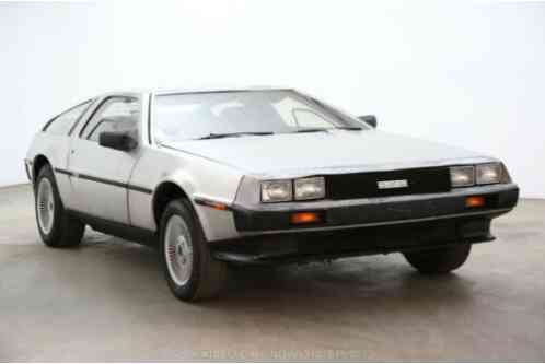 DeLorean DMC (1981)