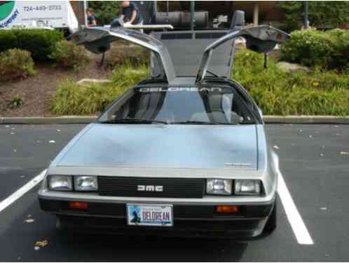 DeLorean DMC 12 Stainless Steel (1982)