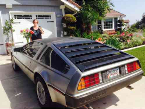 1982 DeLorean DMC-12 Thin Original Upper stripe