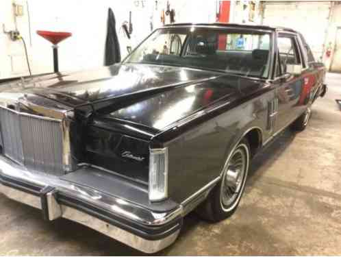 Lincoln Continental (1982)