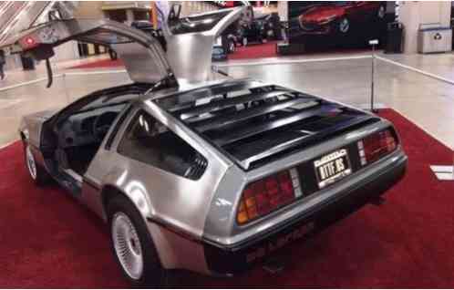 DeLorean DMC 12 2 door coupe (1983)