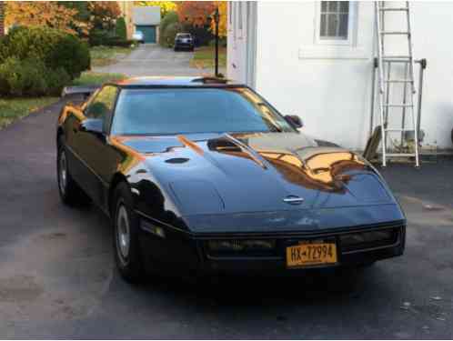 Chevrolet Corvette Base Hatchback (1984)