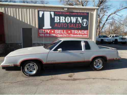 Oldsmobile Cutlass Hurst Calais (1984)