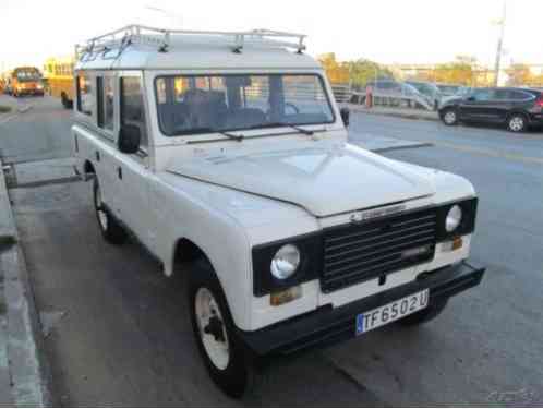 1985 Land Rover Defender LOW MILES CLEAN TITLE