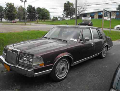 Lincoln Continental Base Sedan (1985)