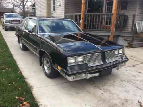 1985 Oldsmobile Cutlass Brougham