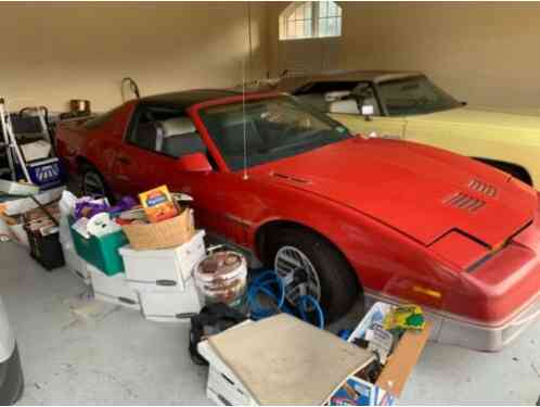 Pontiac Firebird TRANS AM (1985)