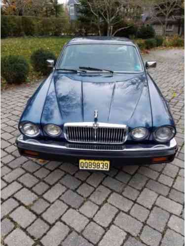 Jaguar XJ6 Leather interior (1986)