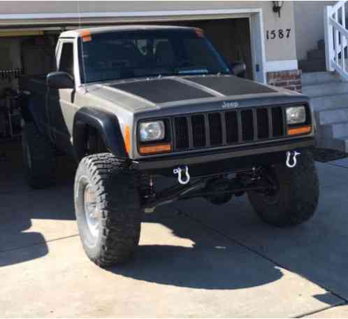 1986 Jeep Comanche X