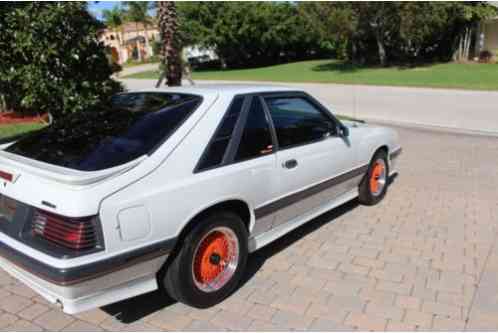 Mercury Capri Black/gray (1986)