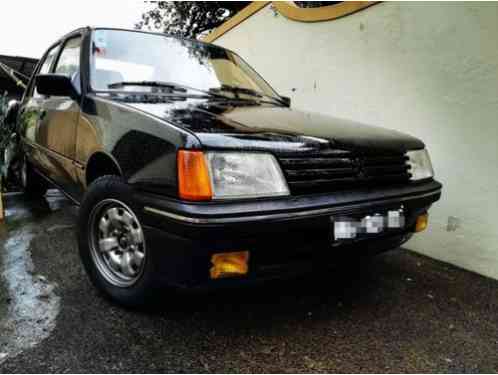 Peugeot 205 (1986)