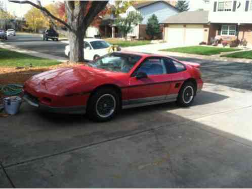 Pontiac Fiero (1986)