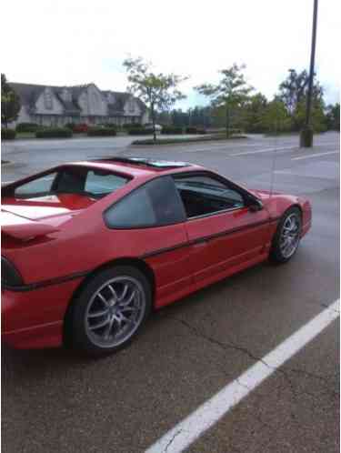 Pontiac Fiero Gt fastback (1986)