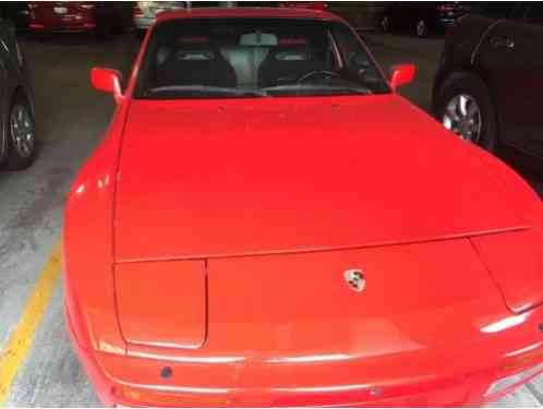 Porsche 944 TURBO (1986)