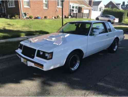 Buick Regal Grand National Coupe (1987)